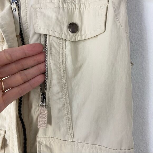 Eddie Bauer Travex Cream Vest Women’s Small Packable Quick Dry Hiking Trekking - Picture 9 of 13